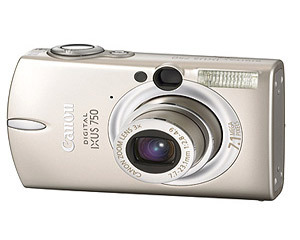 IXUS 750