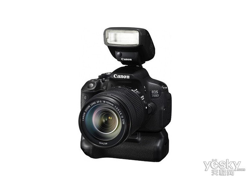 ����700D�׻�(18-135mm STM)
