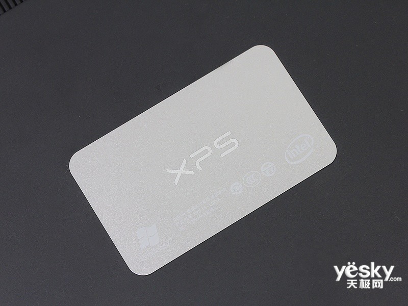 ����XPS 15(XPS15D-2528)