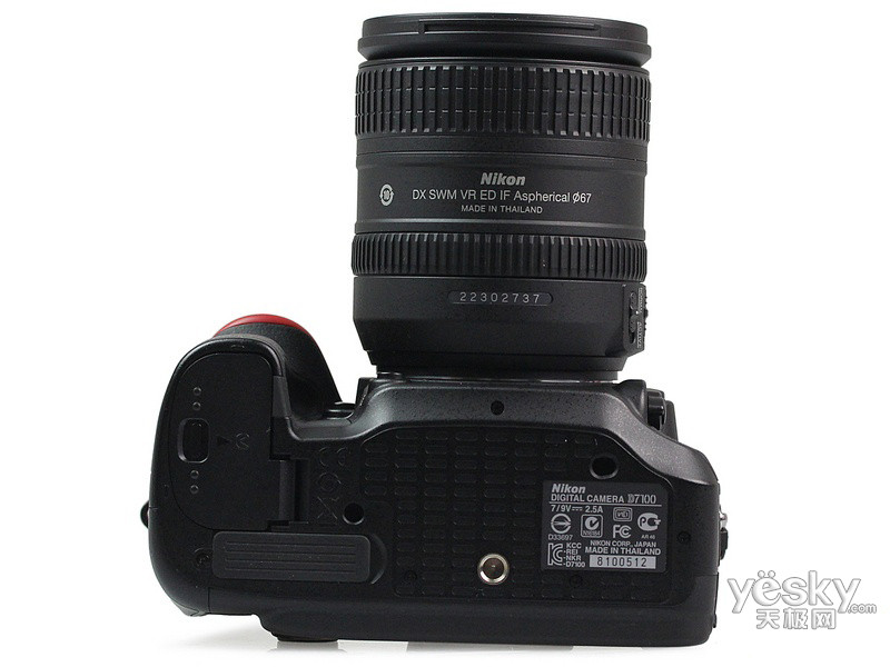 �῵D7100�׻�(18-140mm)