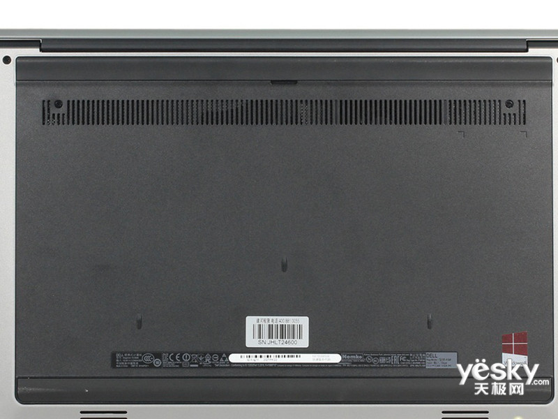 ����Inspiron ��Խ 15 5000ϵ�г��ʰ� �ǹ���(INS15UD-2528S)