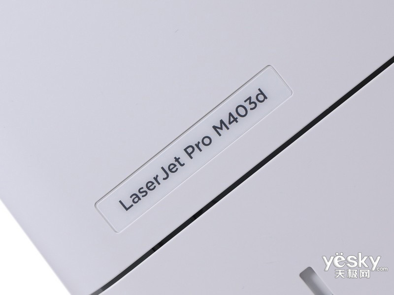 ���� M403d