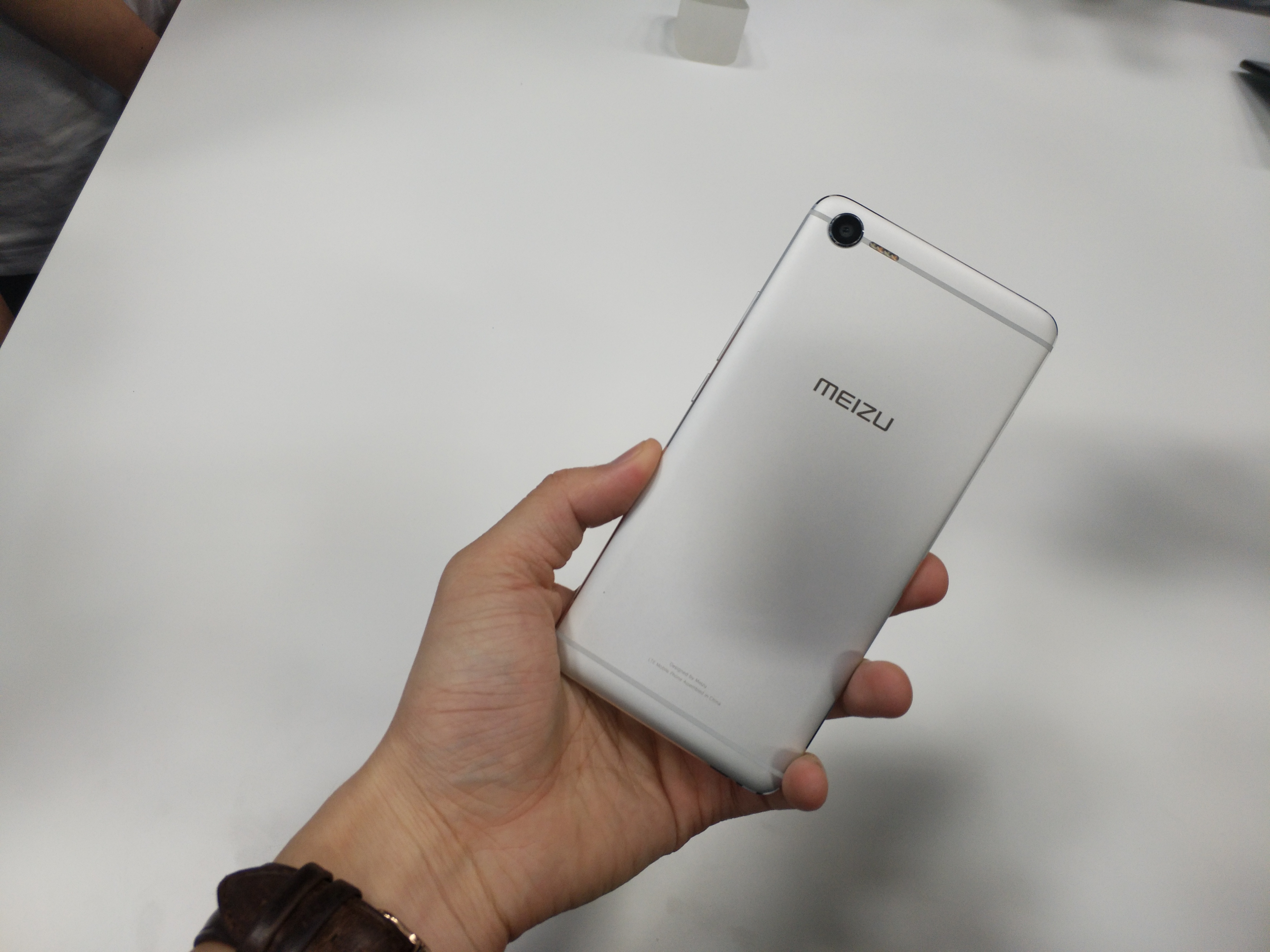 魅族魅蓝e2(64gb/全网通)