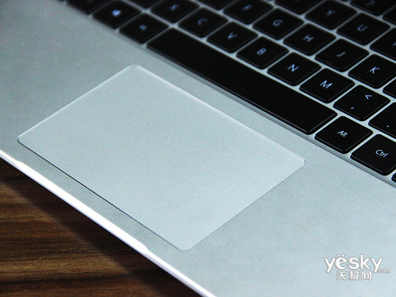 ��ҫMagicBook(i5 8250U/8GB/256GB/����)