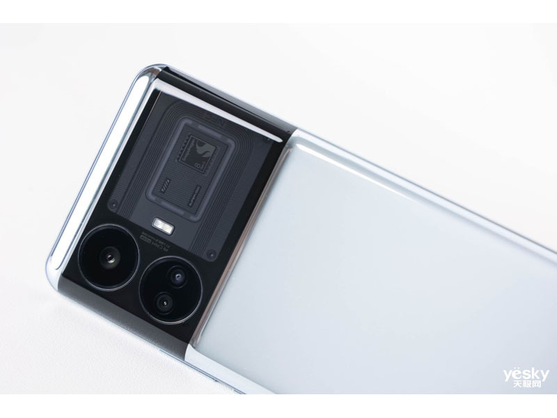 realme GT5(24GB/1TB/240W)